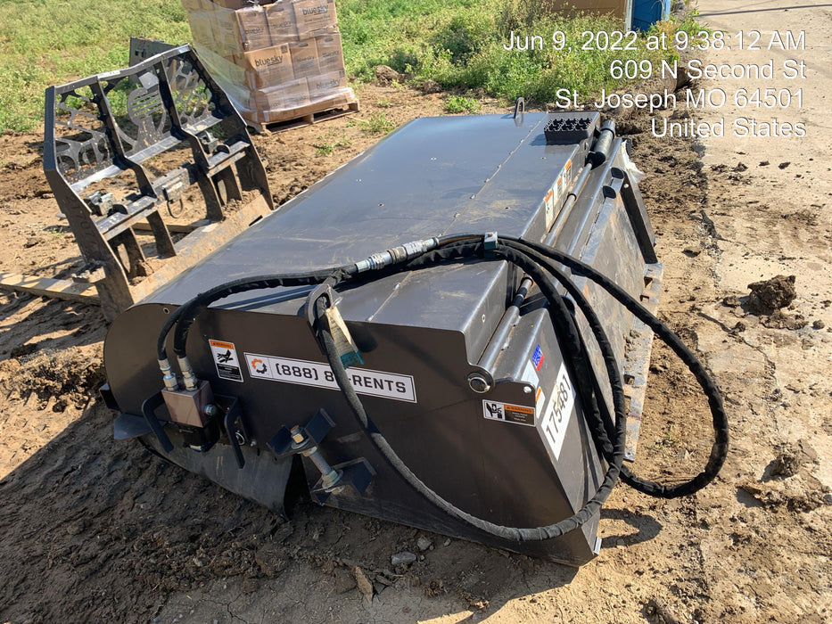 2021 PALADIN Sweepster SB72