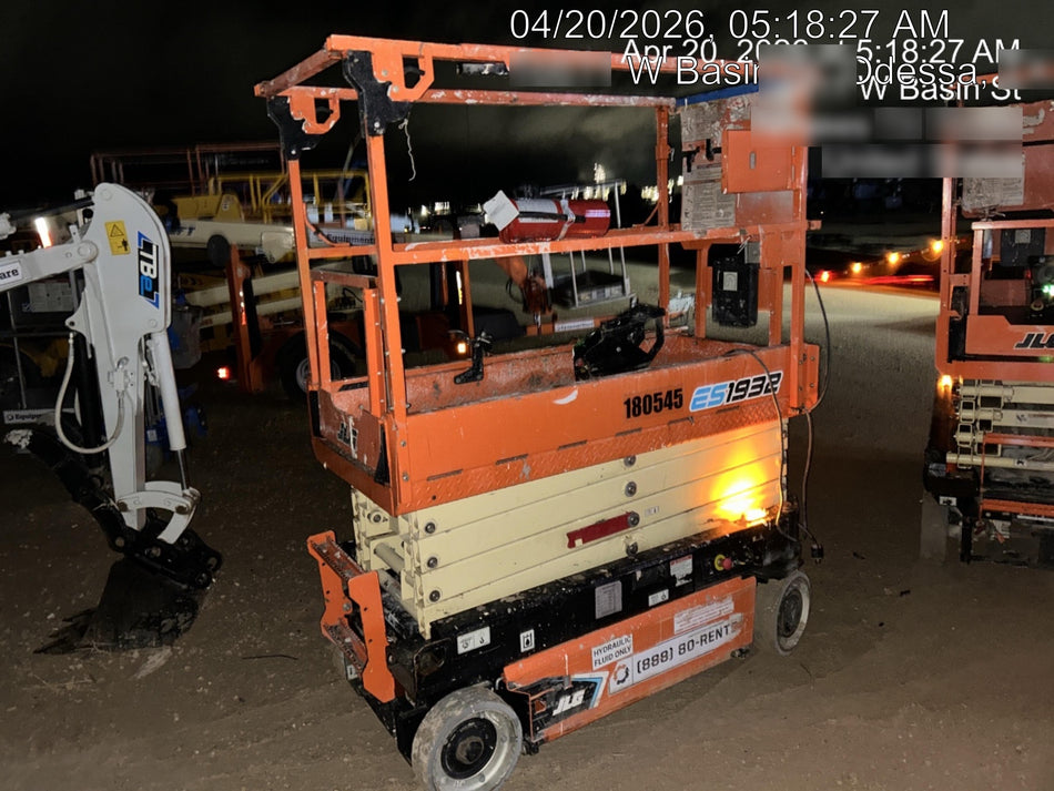 2021 JLG ES1932
