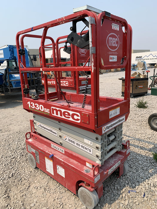 2020 MEC 1330SE Solid NM Tires, Steel Swing out Doors, LCS, Beacon, 900W Inverter