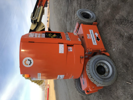 2019 JLG E300AJP