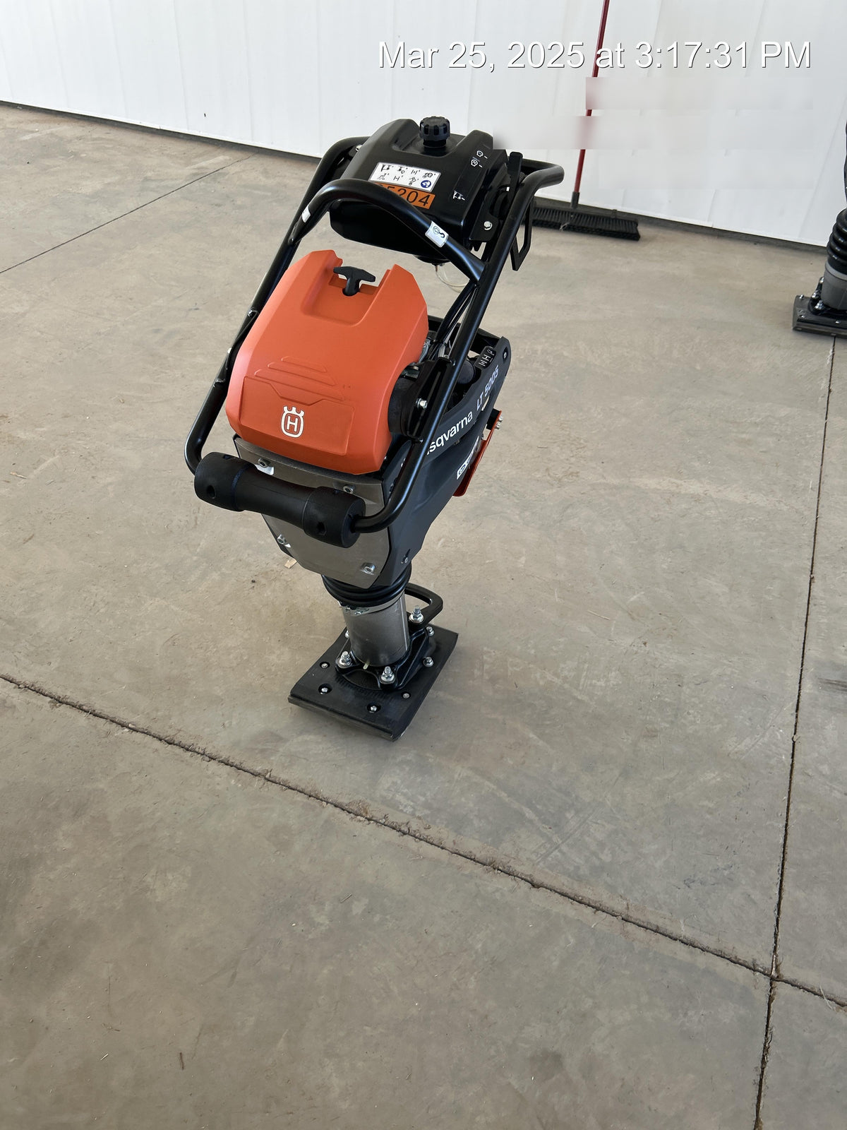 2025 HUSQVARNA LT5005