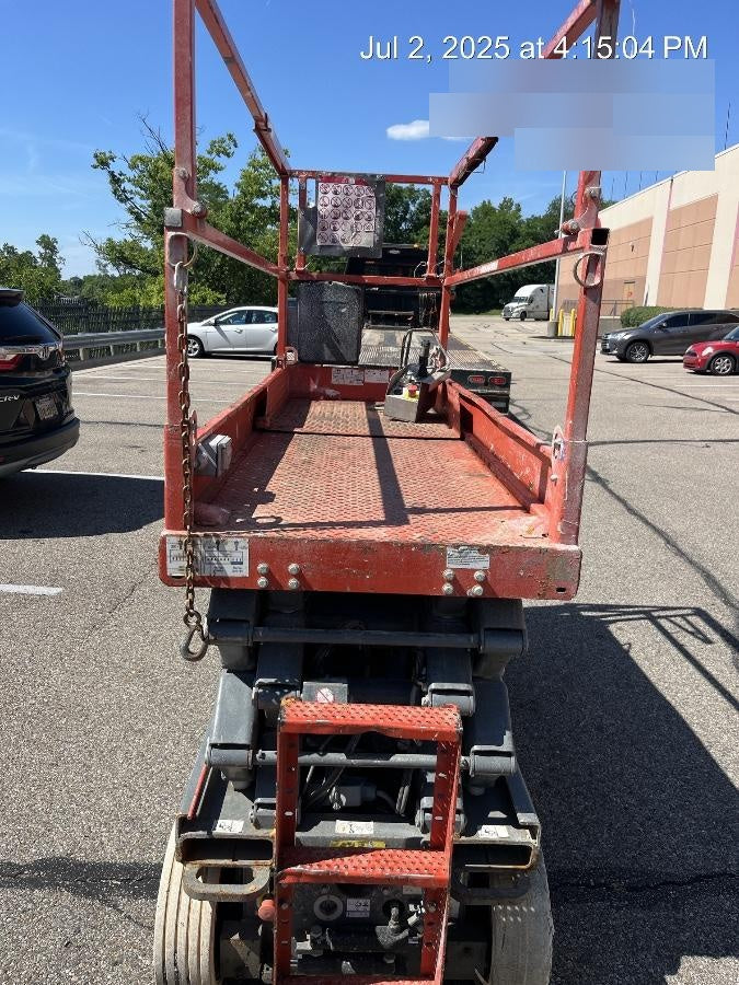 2015 Skyjack SJIII-3226 SkyJack 3226 26' Scissor Lift