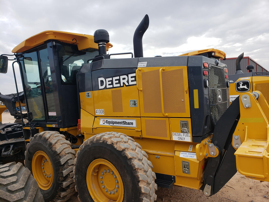 2019 JOHN DEERE 672G