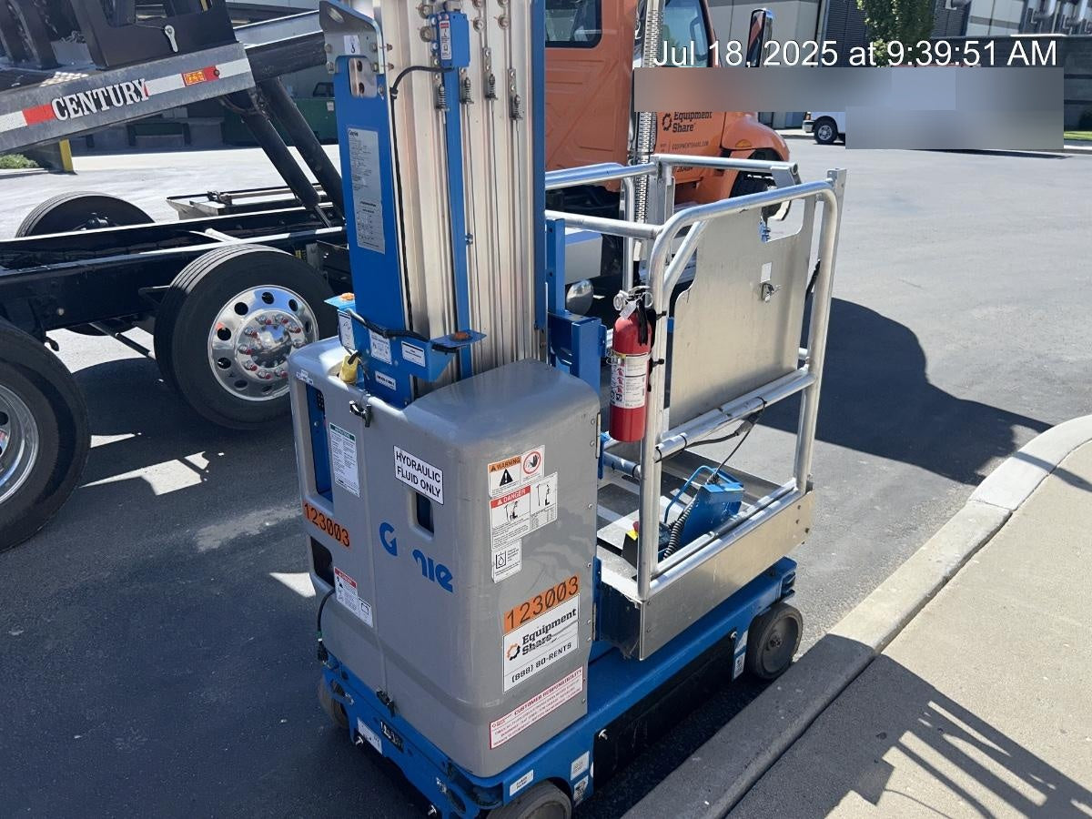 2020 GENIE GR-20