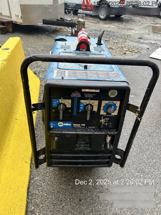 2019 Miller Electric BOBCAT 250 Standard w/Running Gear, Bracket, Hose