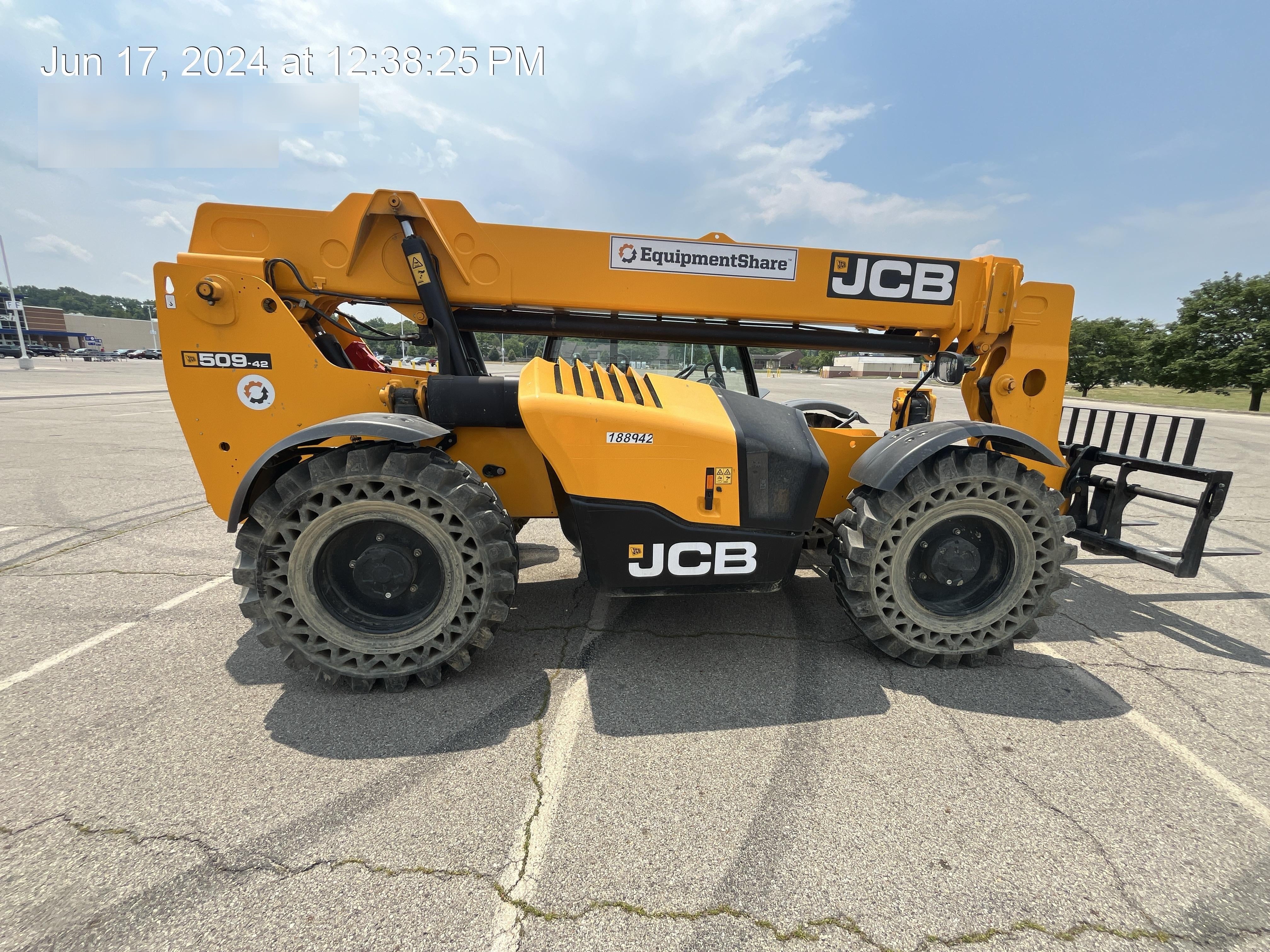 2021 JCB 509-42