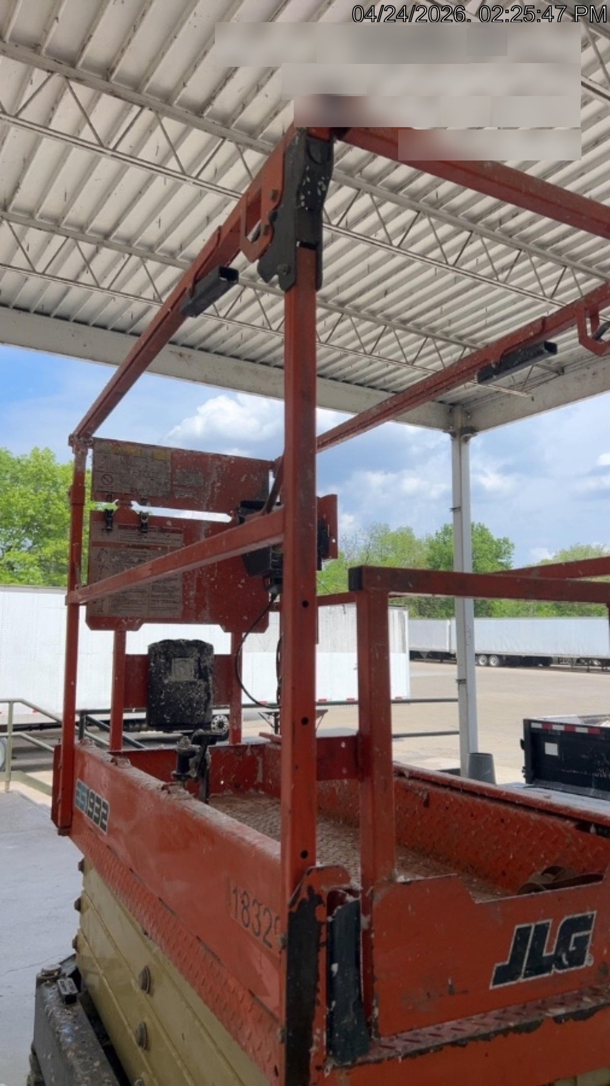 2021 JLG ES1932