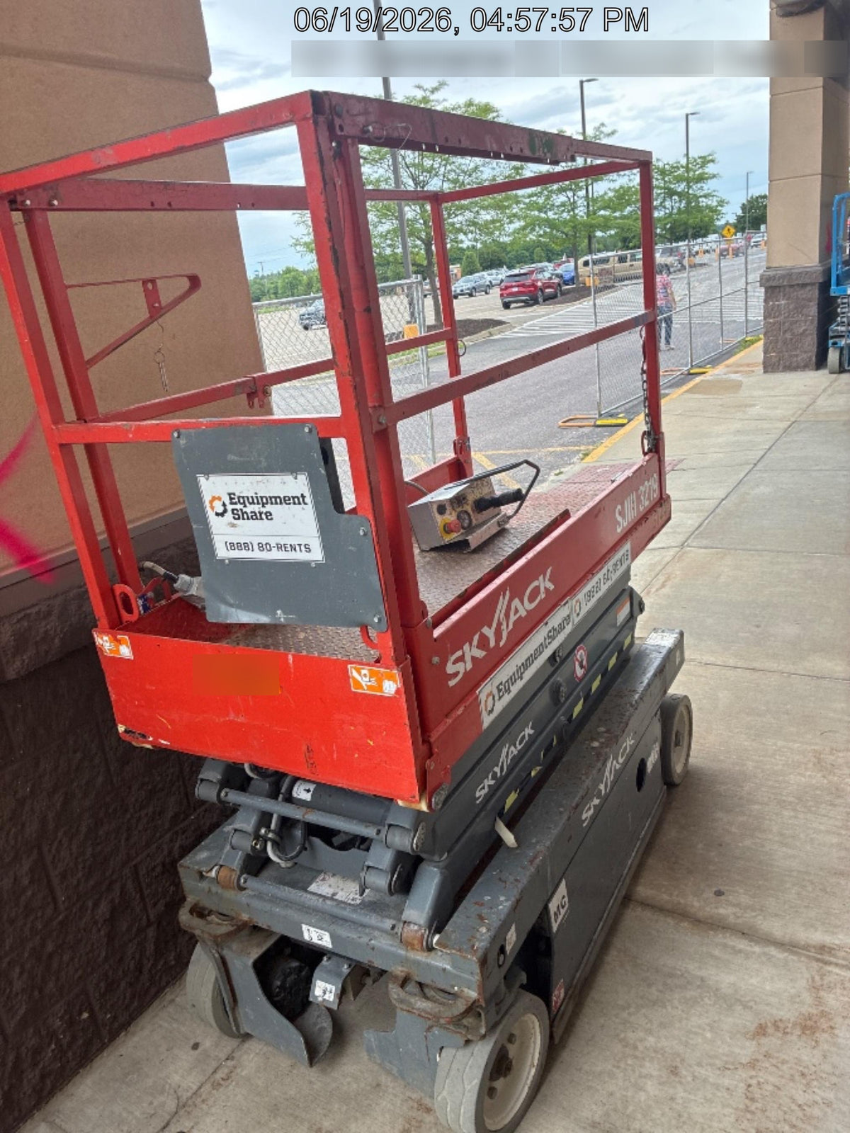 2017 Skyjack SJIII-3219 Standard Rental Specs