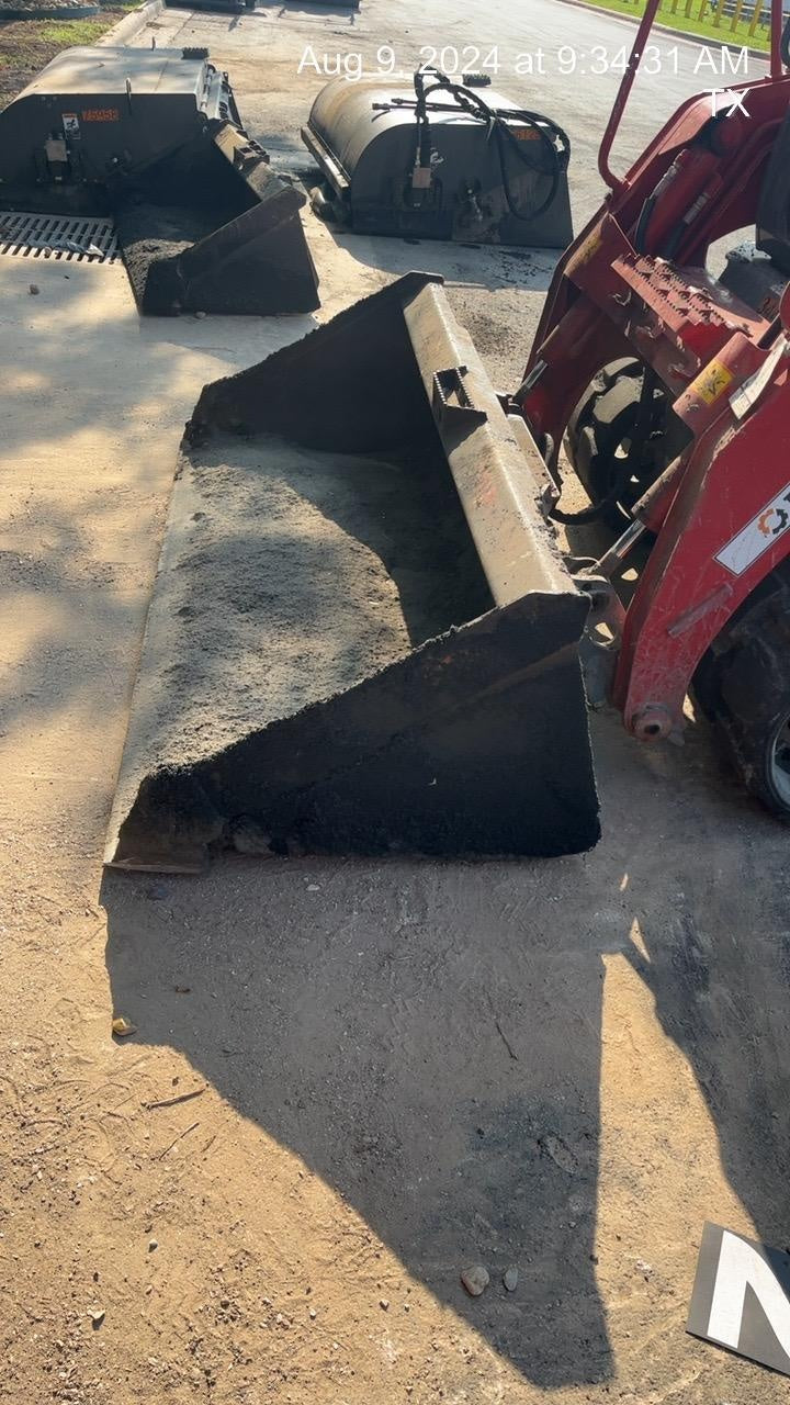 2023 TAG MANUFACTURING 76" Smooth Bucket - Tag