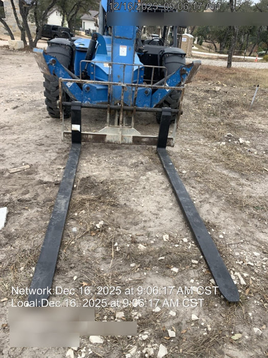 2018 Genie GTH-1056 Genie GTH-1056 w/ROPS, Work Lights, Solid Tires, RH Cab Mesh, Beacon, 60" Carriage and Forks