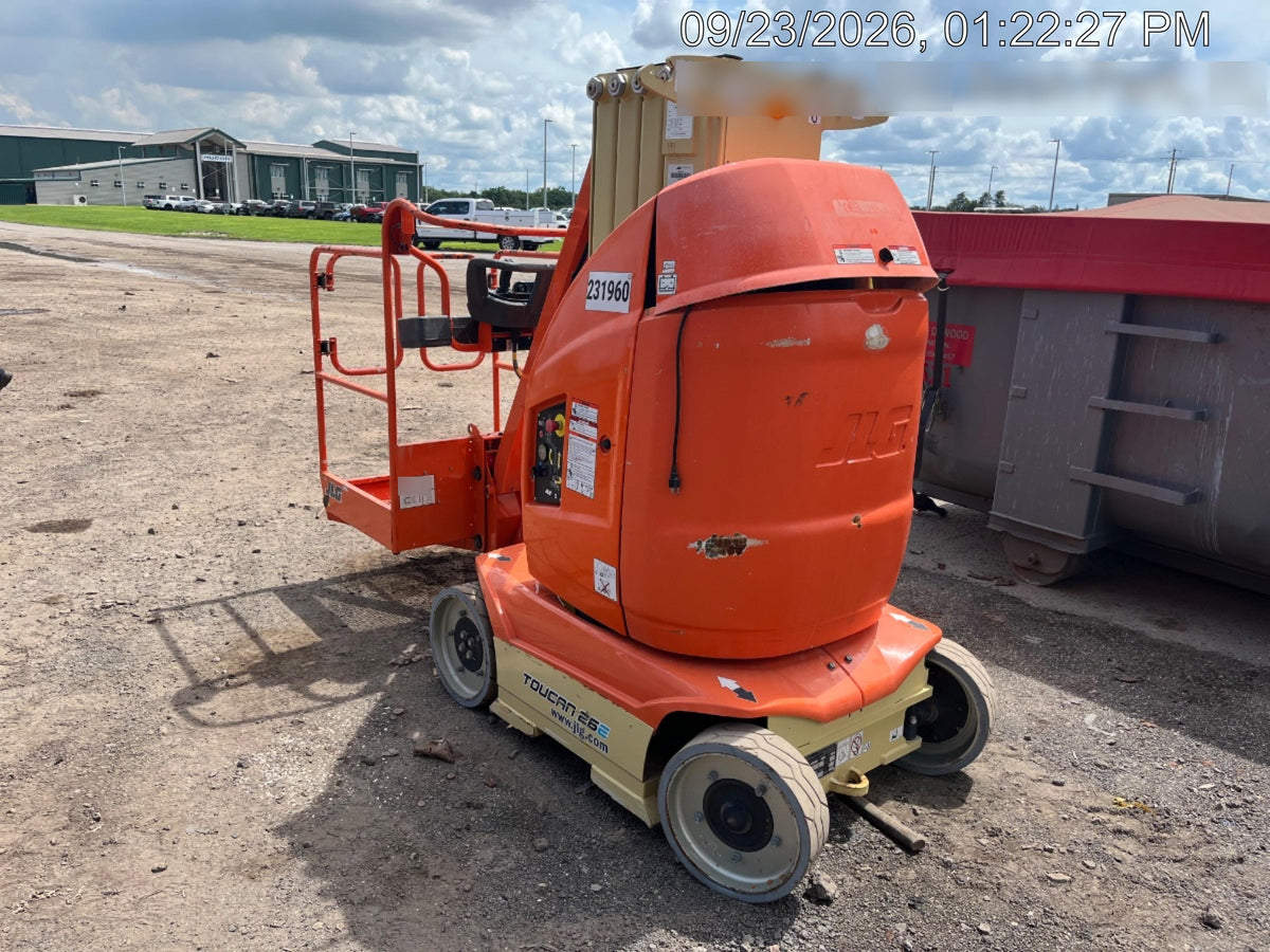 2022 JLG 26E