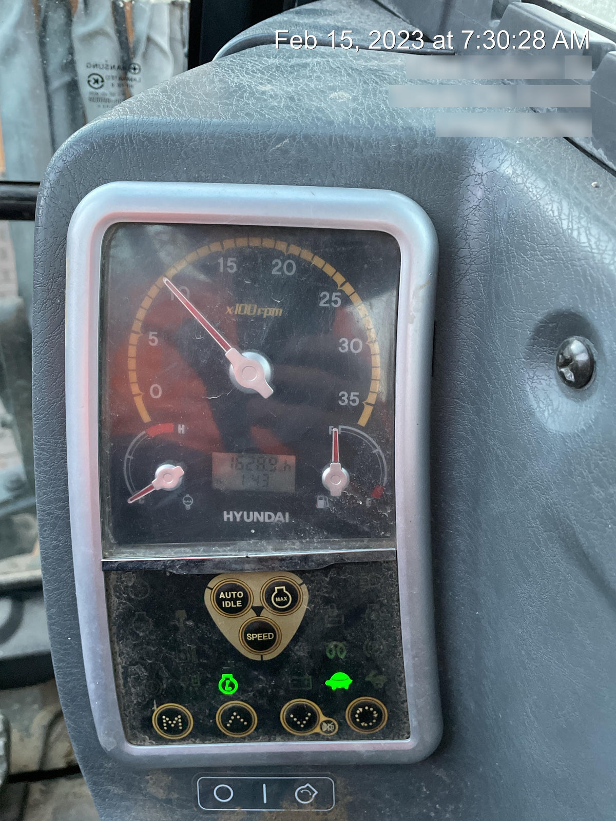 2013 HYUNDAI R60CR-9A