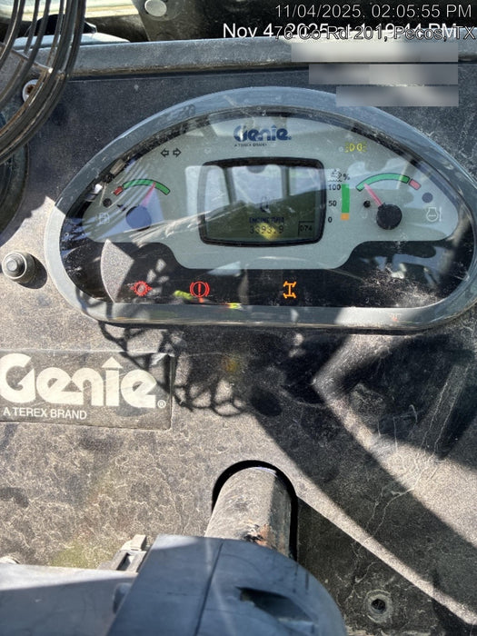 2018 Genie GTH-844 Genie GTH-844 w/Enclosed Cab w/HVAC, Work Lights, Solid Tires, Beacon, 60" Carriage and Forks