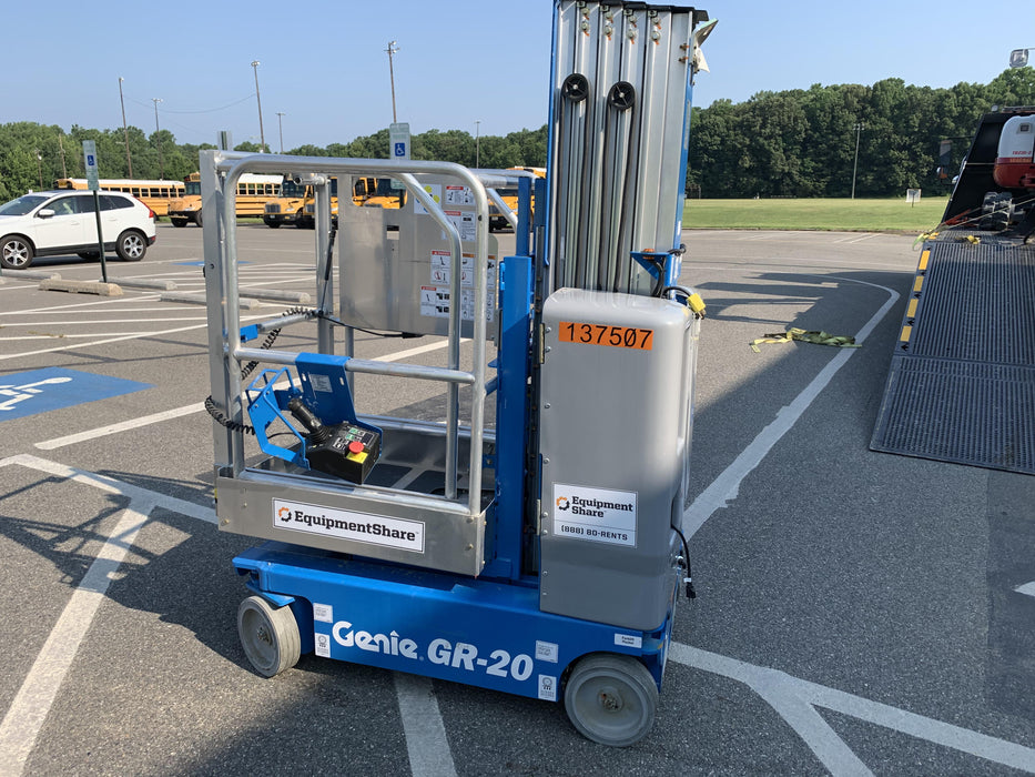 2021 GENIE GR-20