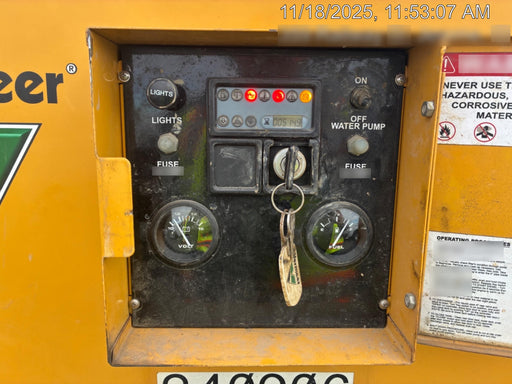 2022 VAC-TRON LP573XDT