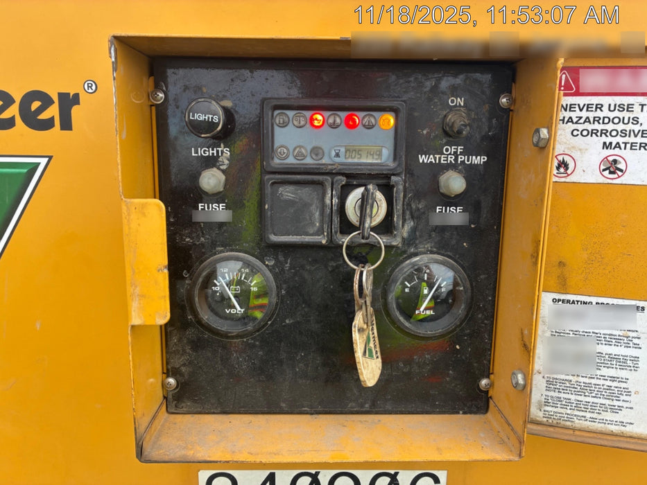 2022 VAC-TRON LP573XDT