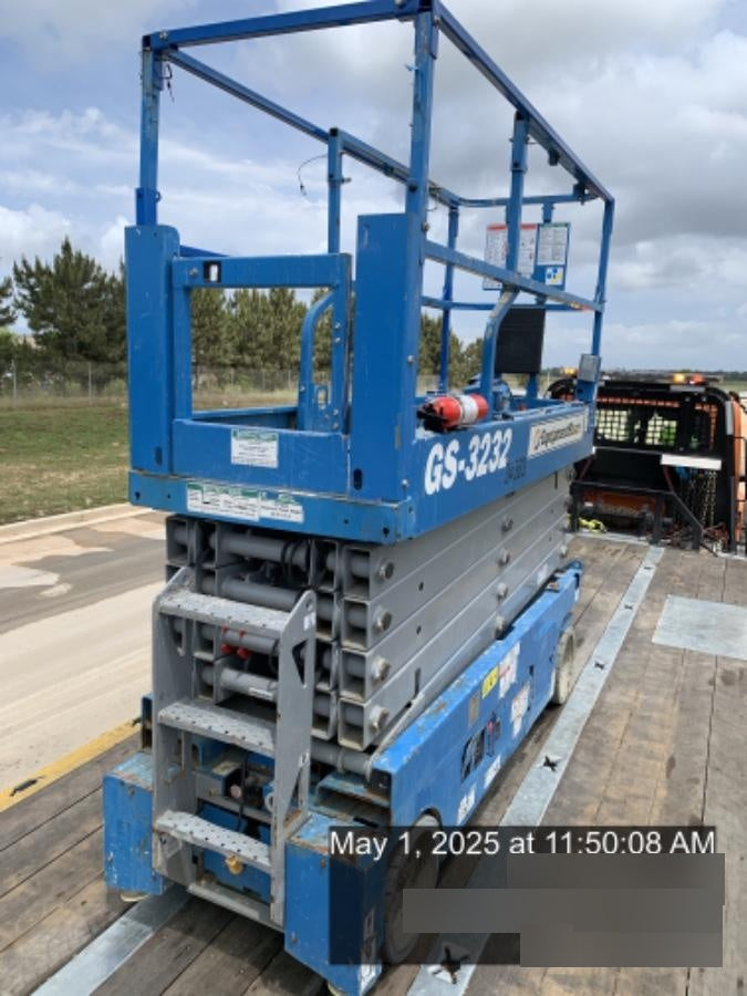 2019 Genie GS-3232 Standard Options