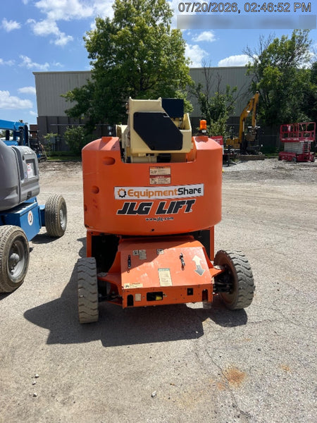 2019 JLG E400AJPN