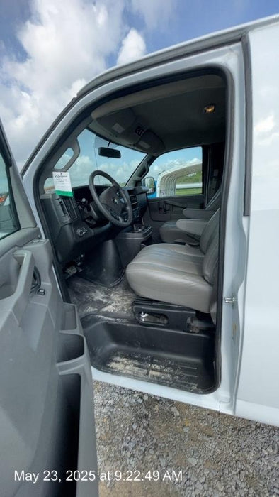 2025 CHEVROLET Express Van - Rental