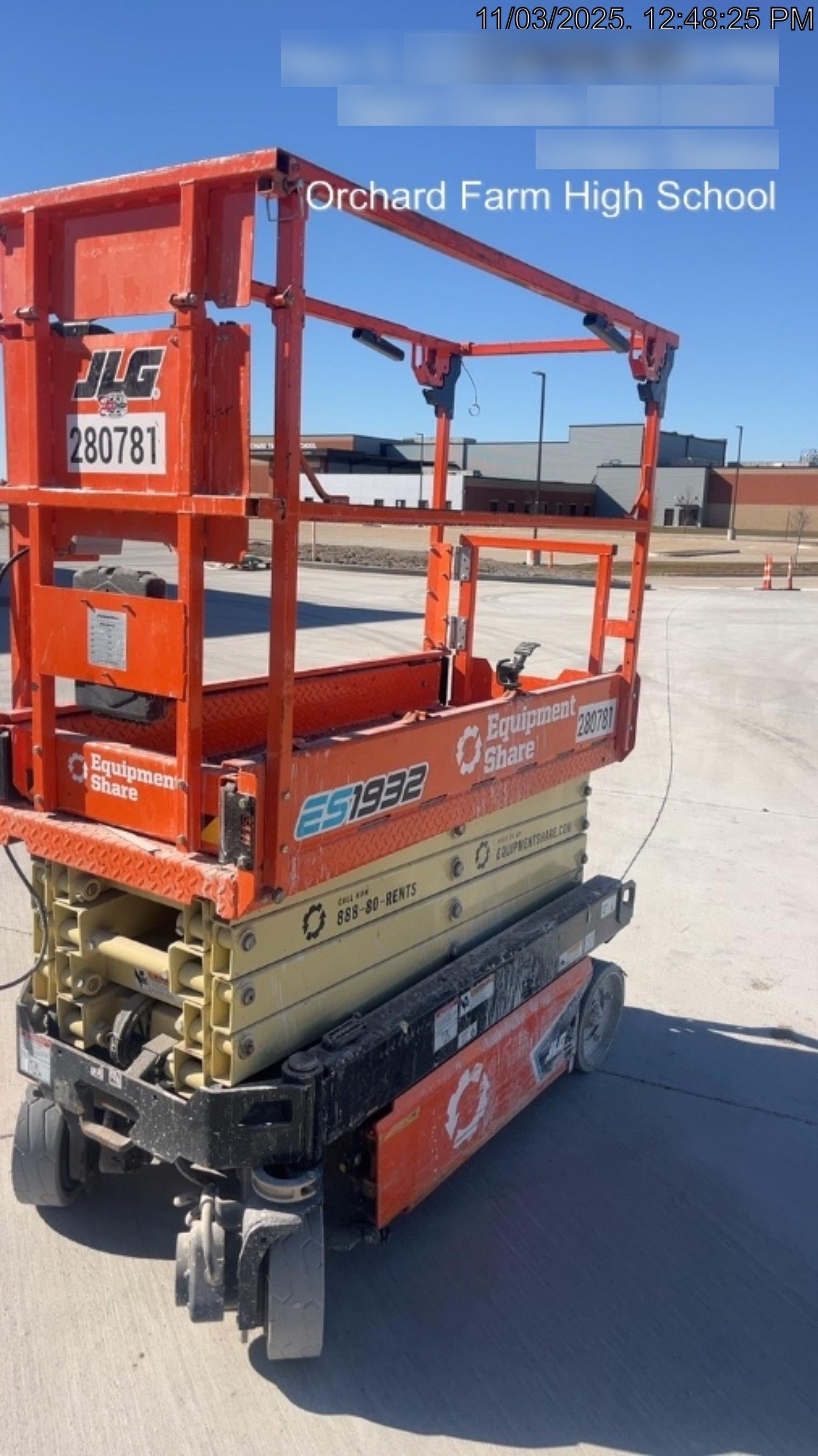 2022 JLG ES1932