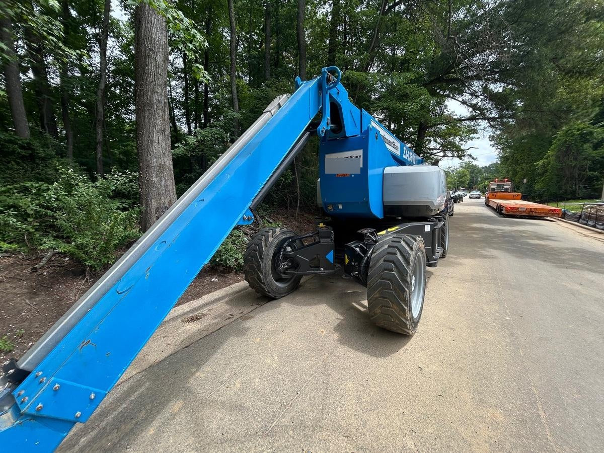 2020 GENIE Z-135/70