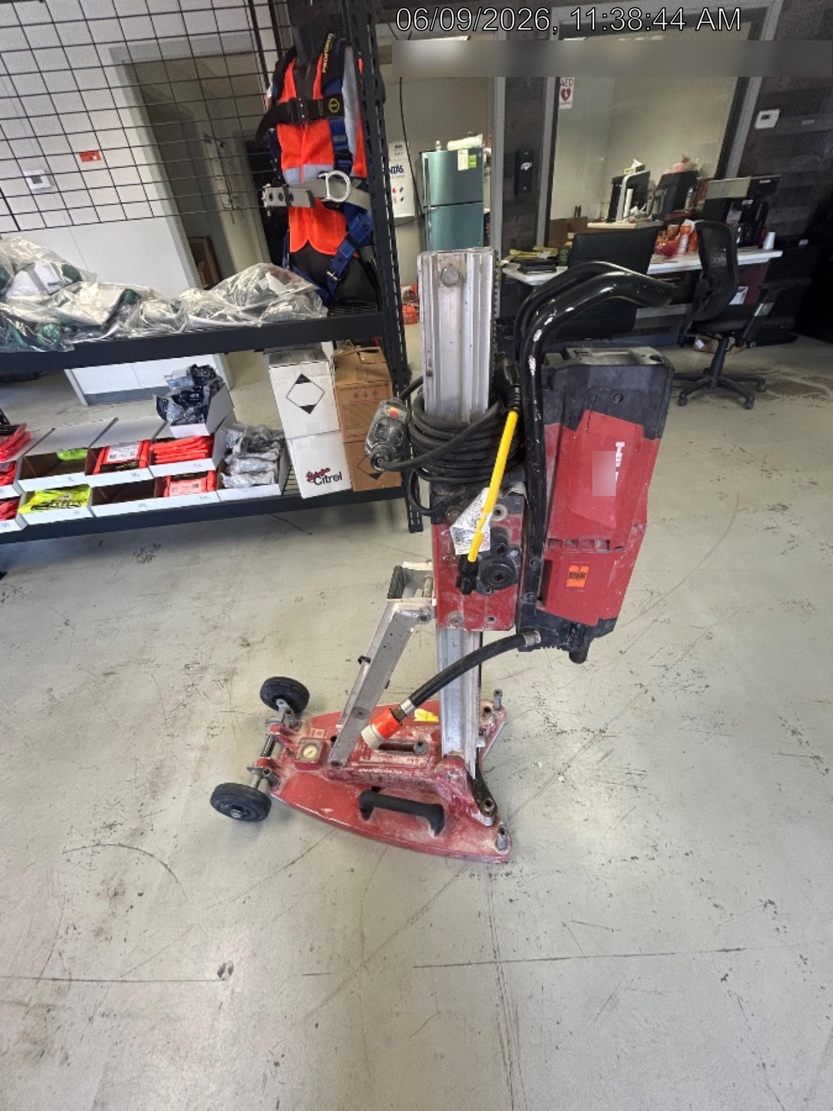 2021 HILTI DD250E