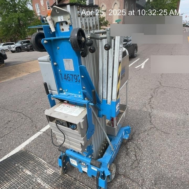 2021 GENIE AWP-30S DC