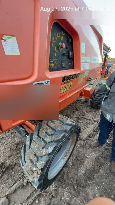 2018 JLG 660SJ