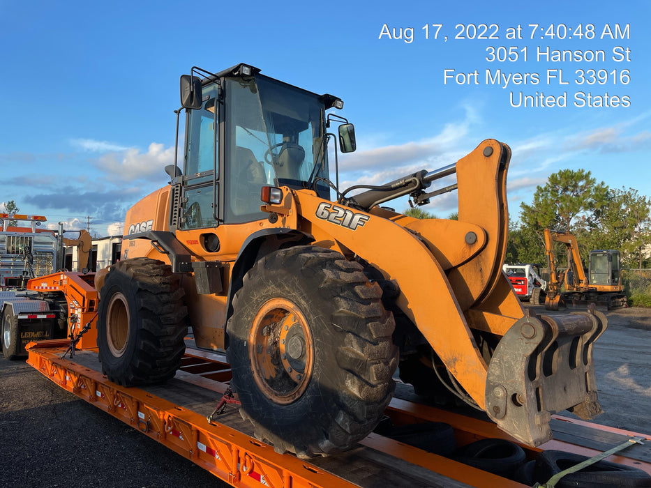 2016 Case 621F CLOSED CAB, JRB 416 STYLE HYD COUPLER