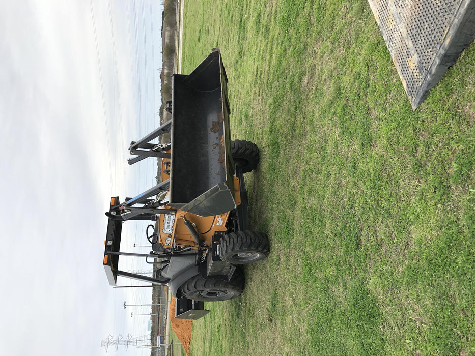 2019 Case 570N EP Canopy, 4WD, GP Front Bucket, Dual Tilt Cylinder, 84" Box Blade w/ Scarifier, Wheel Weights, Beacon