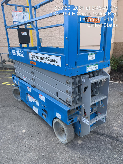 2020 Genie GS-2632 Solid NM Tires, Folding Rails with Half-Height Swing Gate, Beacon