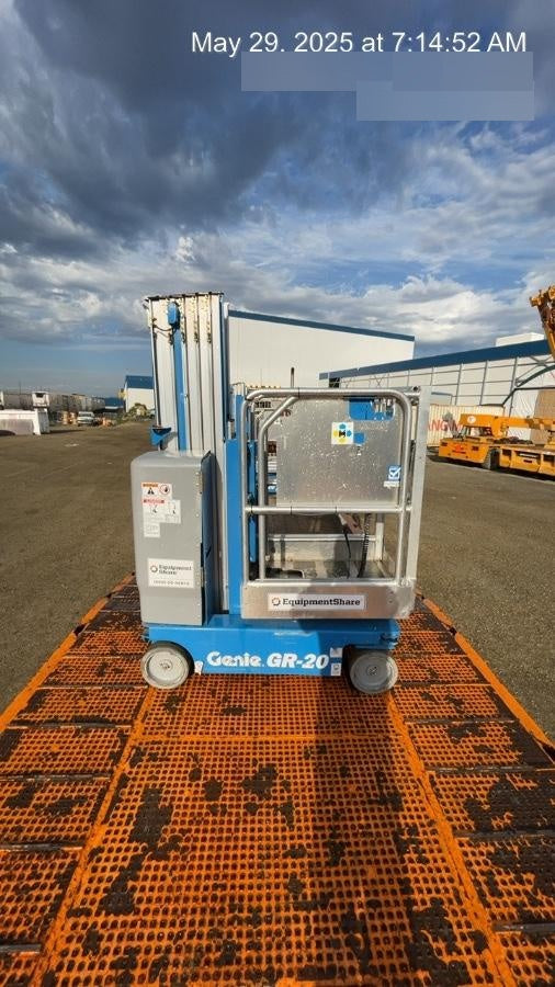 2021 GENIE GR-20