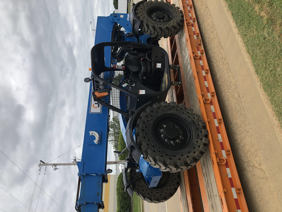 2018 Genie GTH-844 Genie GTH-844 w/ROPS, Work Lights, Solid Tires, RH Cab Mesh, Beacon, 60" Carriage and Forks