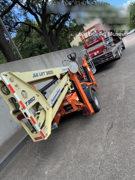 2022 JLG T350