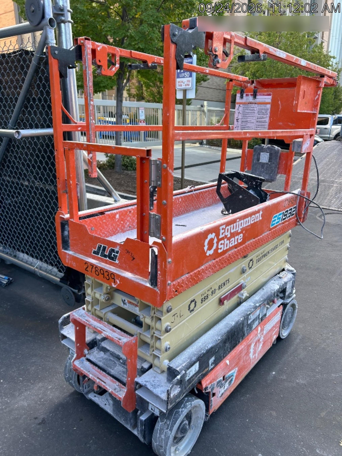 2022 JLG ES1932