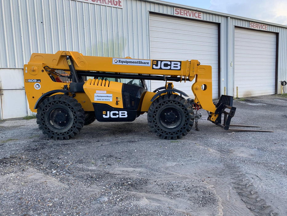 2019 JCB 509-42 Cab/Heat/Air, 74 HP, Solid Tires, STD Worklight, Beacon, Aux Hydraulics, Lifting Eye, Back up Alarm w/66" Carriage/60" Forks