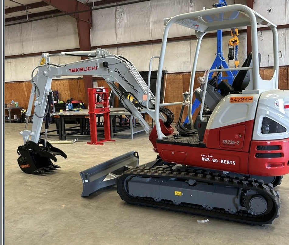 2025 TAKEUCHI TB235-2R