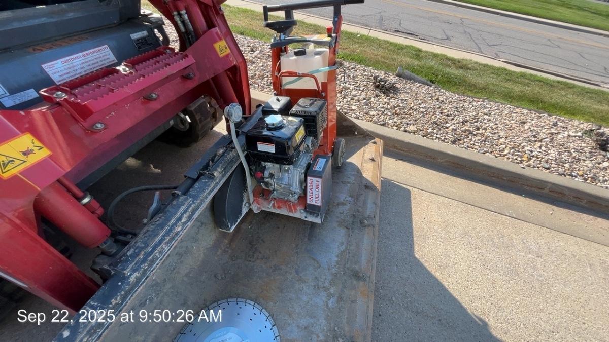 2024 HUSQVARNA FS 400 LV