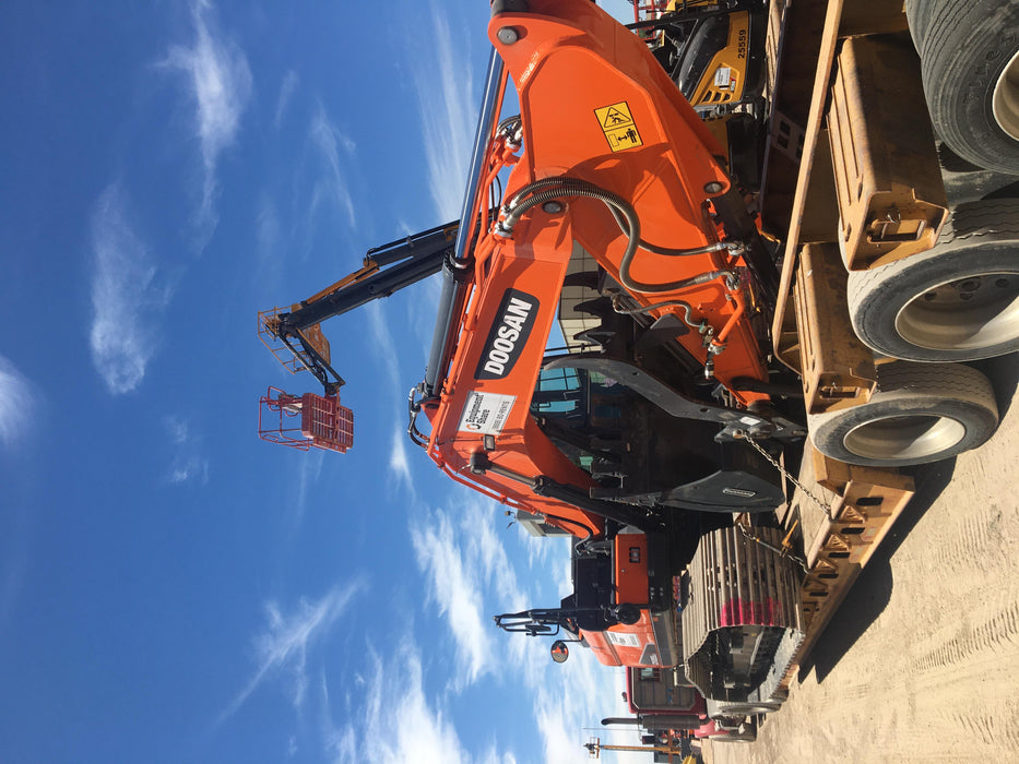 2019 DOOSAN DX255LC-5