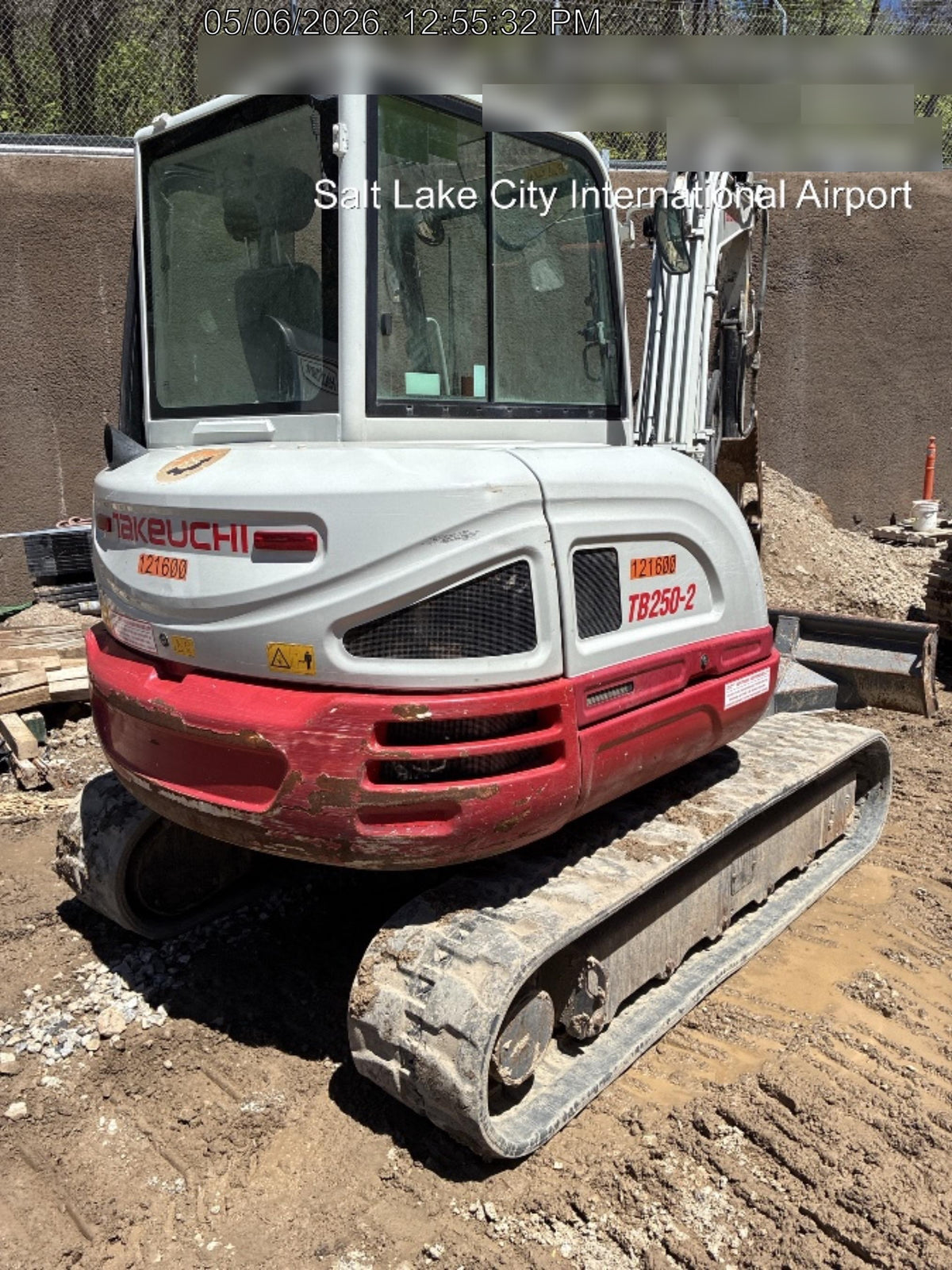 2020 TAKEUCHI TB250-2C