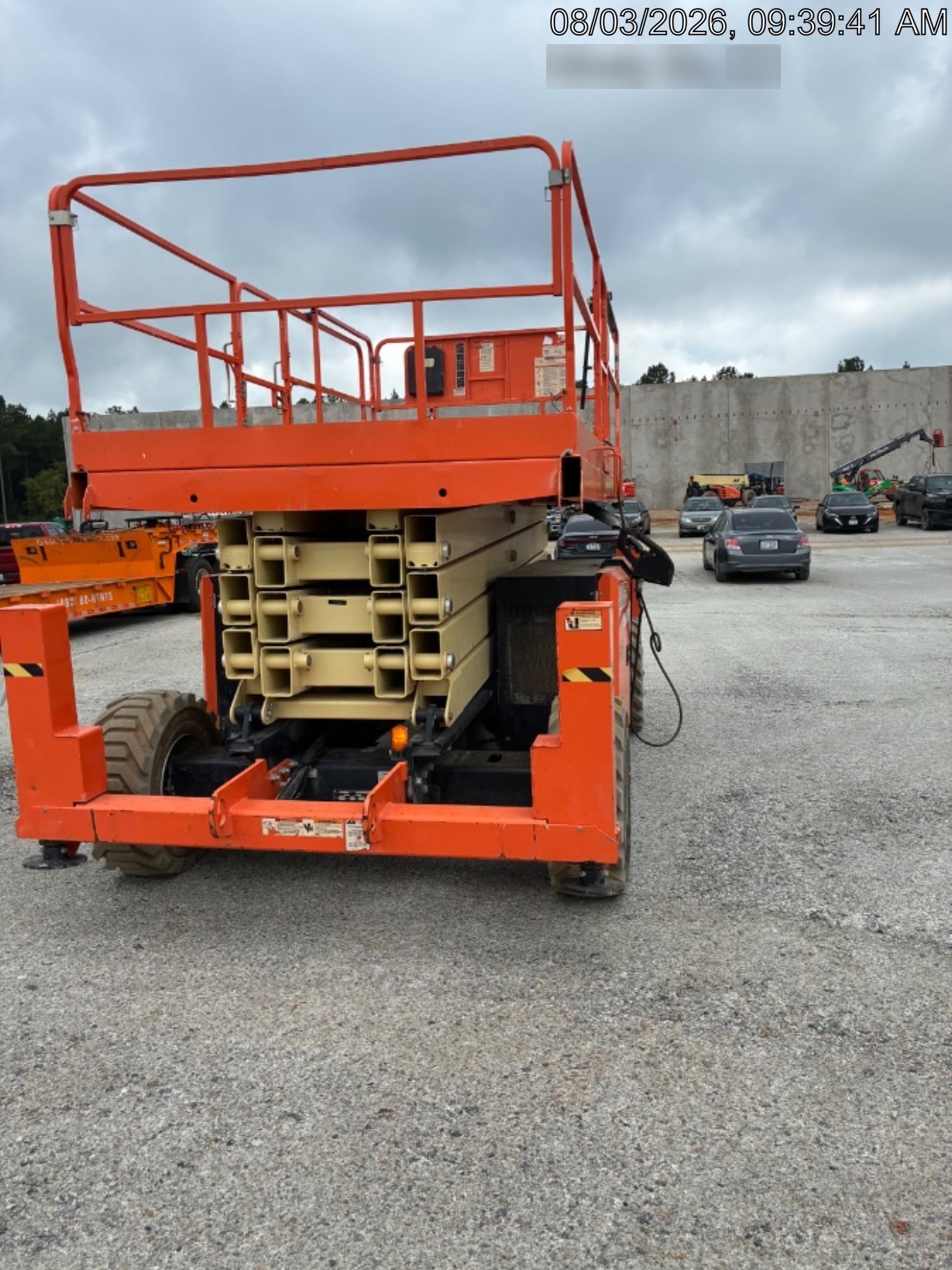 2019 JLG 430LRT