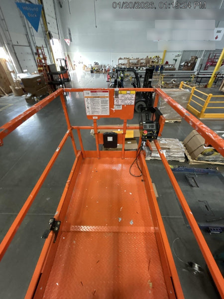 2025 JLG ES3246