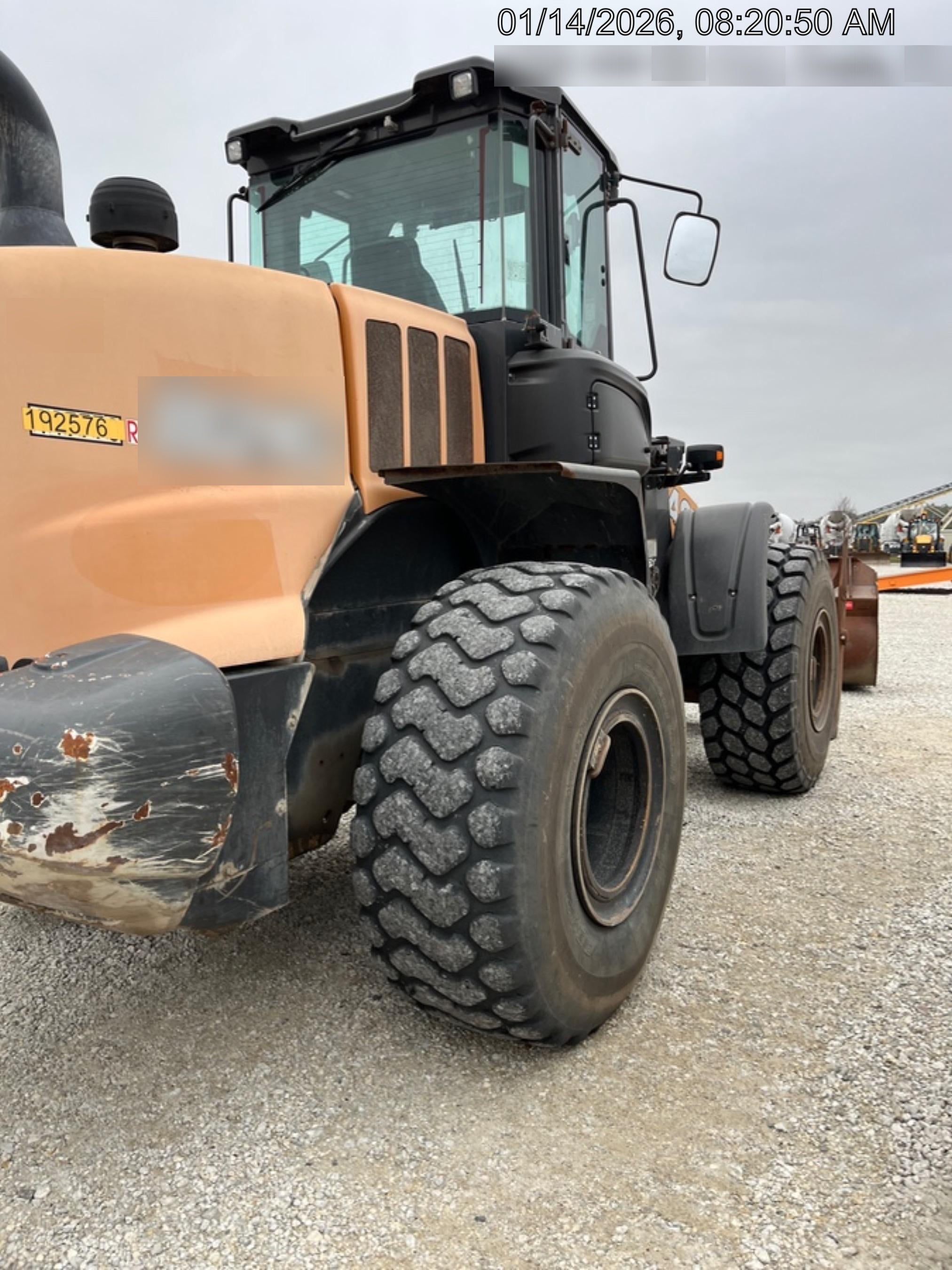 2018 Case 821G CLOSED CAB, 1 FUNCTION, JRB 418 STYLE HYD COUPLER