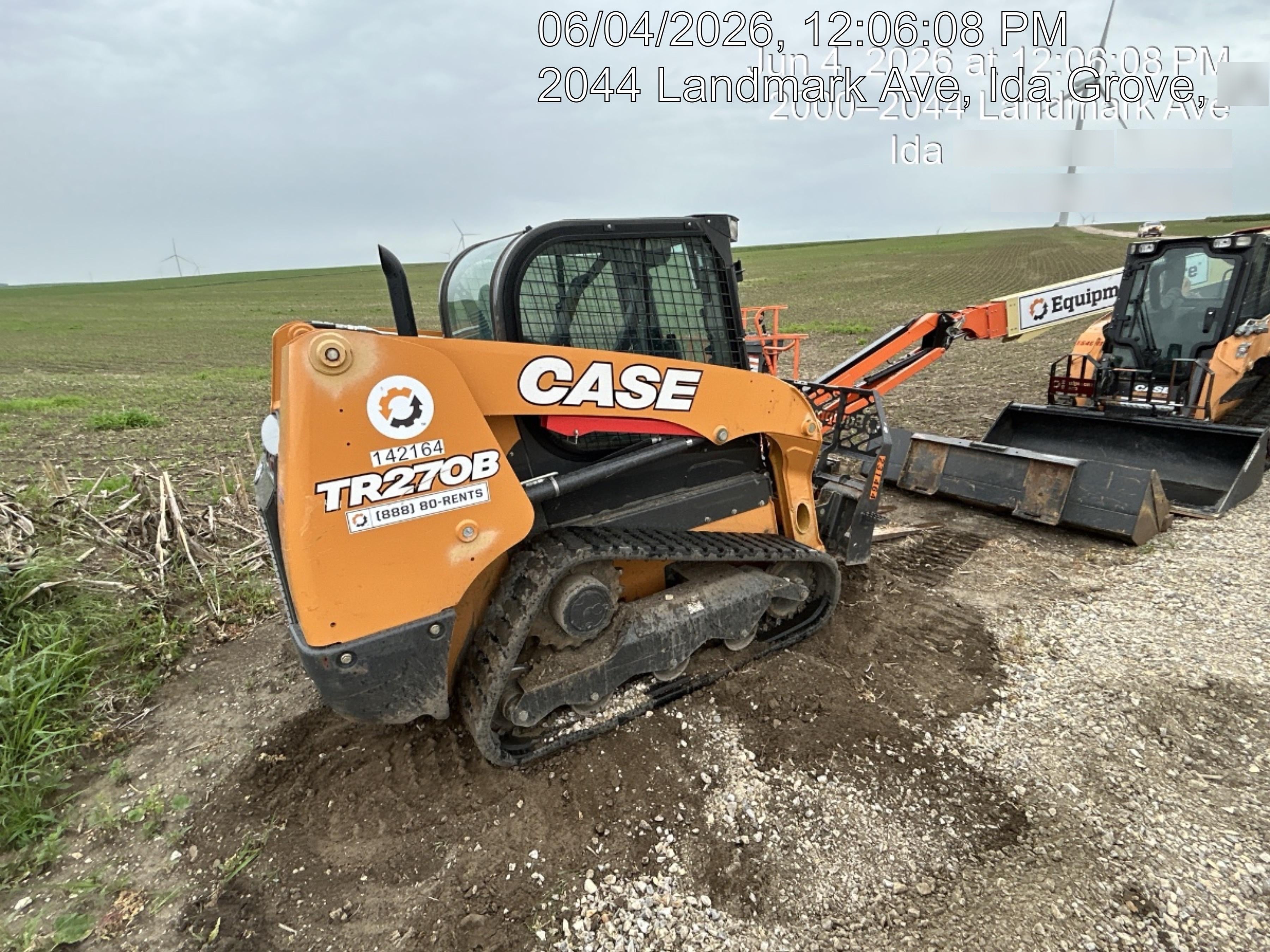2021 CASE TR270B