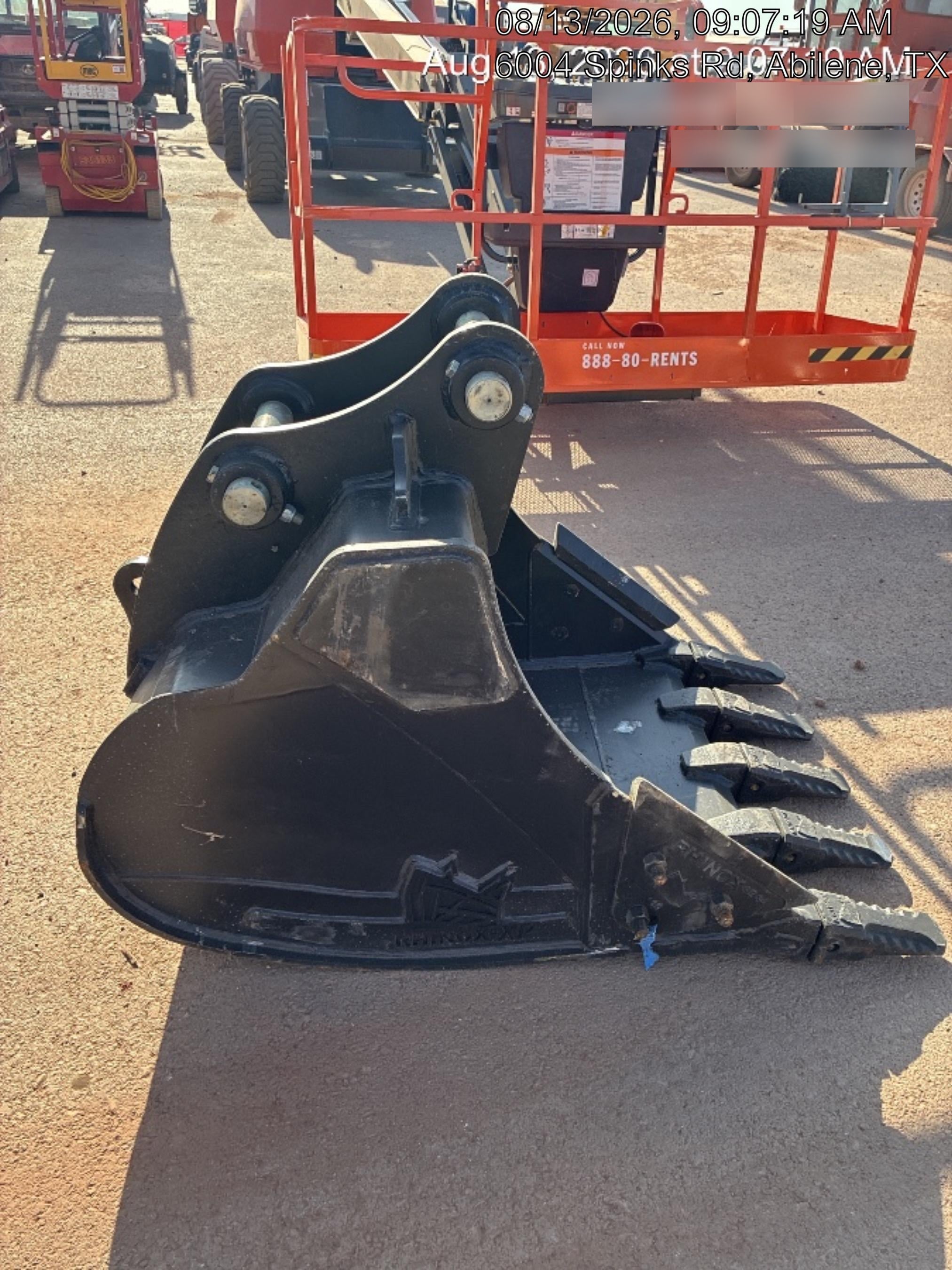 2026 RHINOX 36" Tooth Bucket - Rhinox