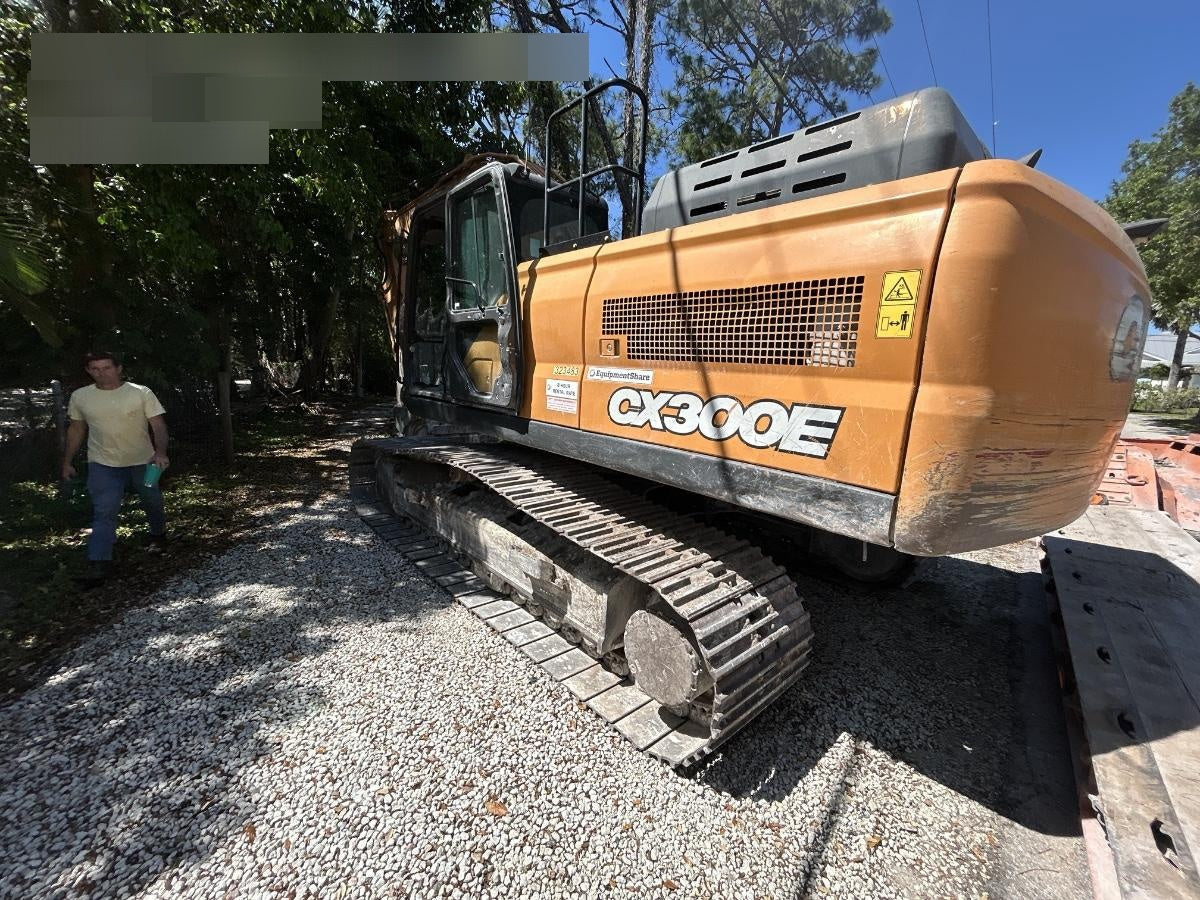 2023 CASE CX300E