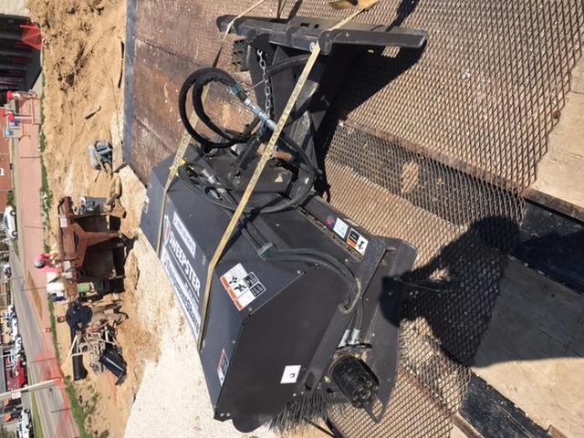 2019 PALADIN Sweepster SB72