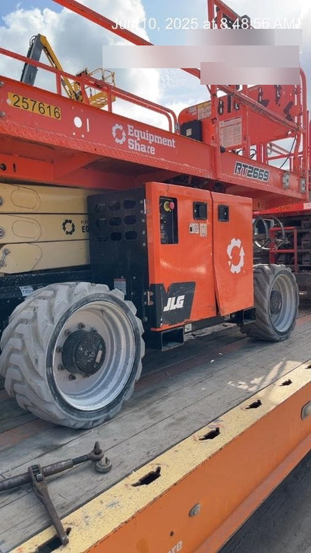 2022 JLG RT2669