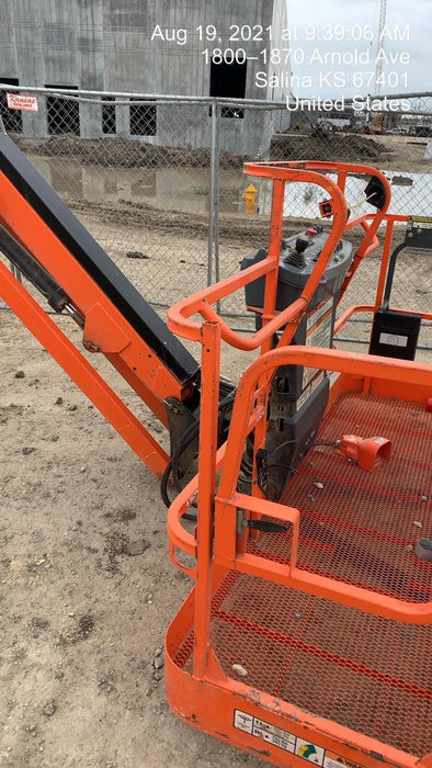 2019 JLG 660SJ