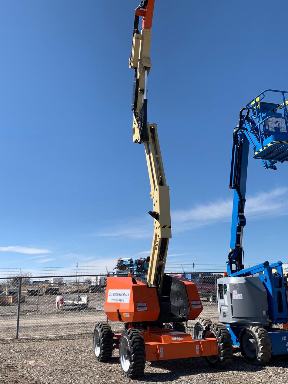 2022 JLG 340AJ